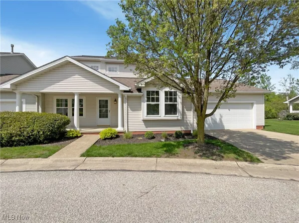 24232 Moonlight Dr, North Olmsted, OH 44070