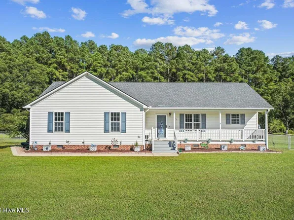 110 Hilltop Drive, Four Oaks, NC 27524