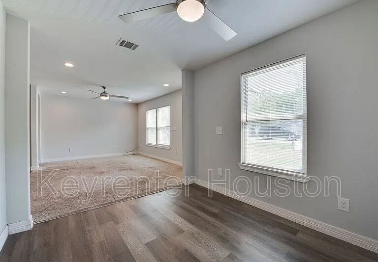 7601 Springdale St — Photo 8