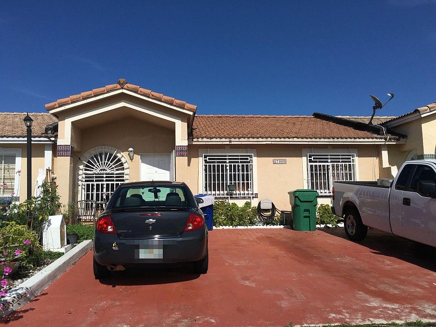 1st image of 17905 NW 76th Ct
