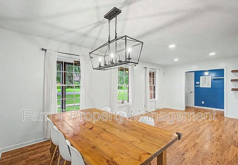 1332 Grace Dr — Photo 6