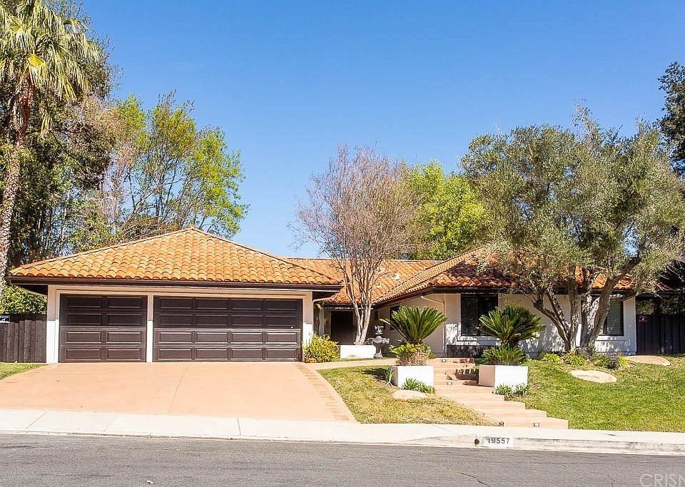 1st image of 19557 Braewood Dr