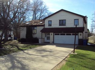 1151 Prairie Ave, Des Plaines, IL 60016