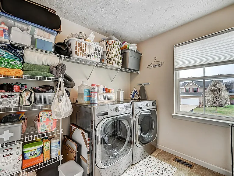 1404 Artesian Ln — Photo 43