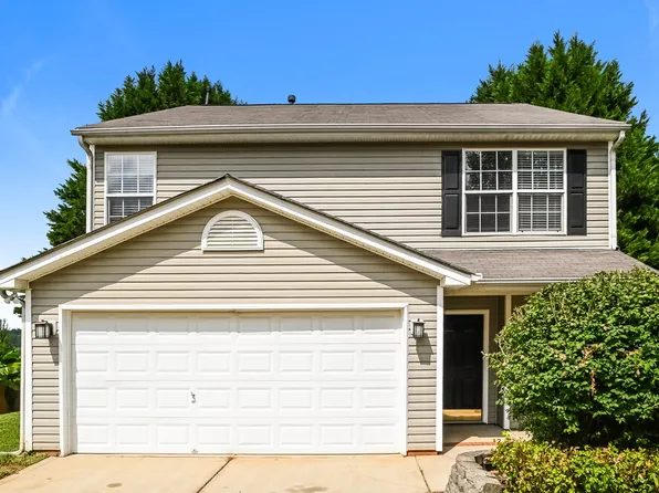 604 Overlook Rd, Lowell, NC 28098