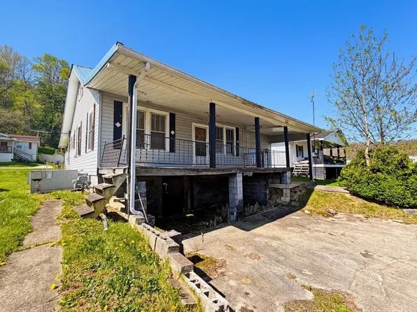 407 Sycamore St, Greenup, KY 41144