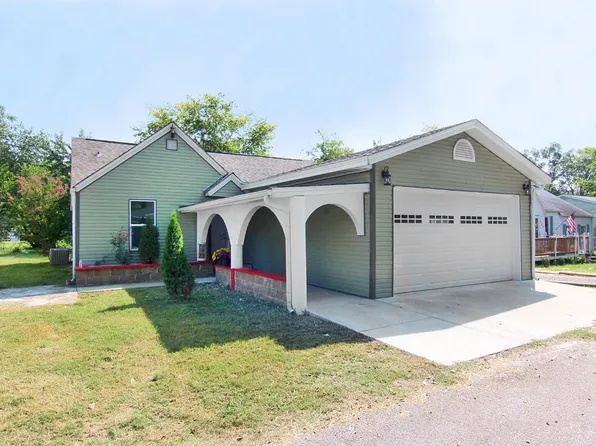 308 N Cypress St, Advance, MO 63730