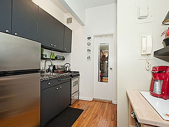 4th image of 203 E 89th St APT 1A