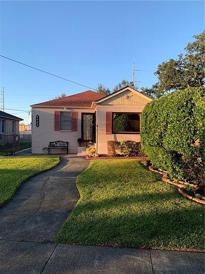 1st image of 4003 Catherine Ave