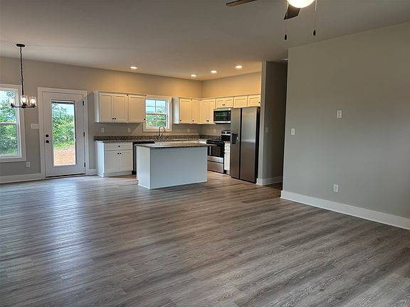 2nd image of 231 Buck Ln