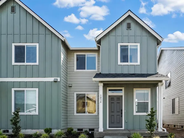 1034 Drake Ln, Woodburn, OR 97071