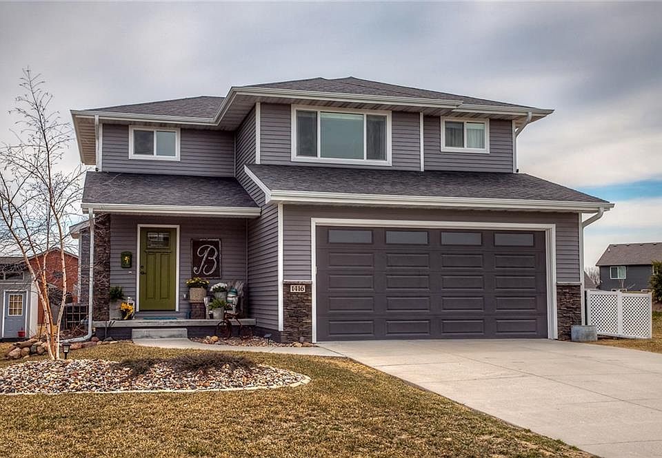 1st image of 1416 Lyndale Dr