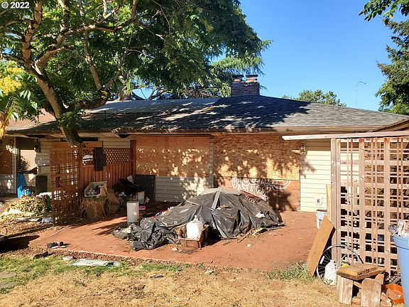 4th image of 3405 Grand Blvd