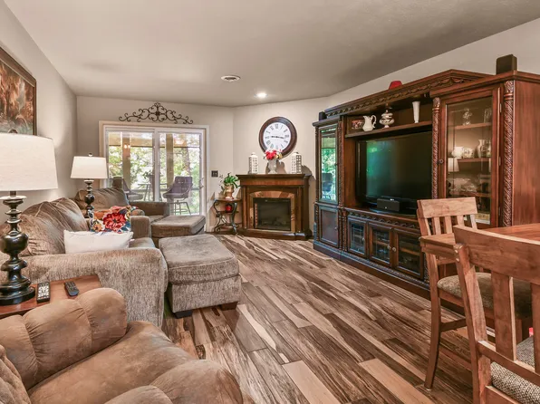 150 The Bluffs 31-3, Branson, MO 65616