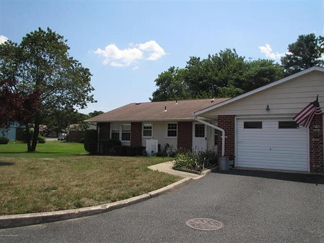 1st image of 1127B Argyll Cir