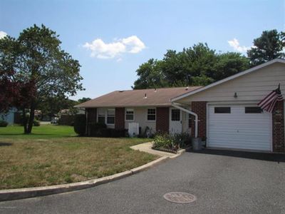 1127B Argyll Cir, Lakewood, NJ, 08701