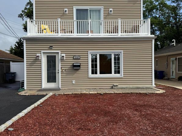 738 18th Ave FLOOR 1