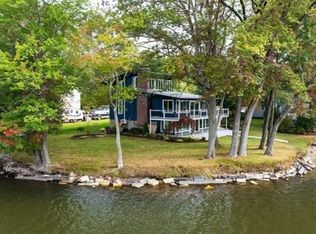 37 Lawrence Rd, Dudley, MA 01571