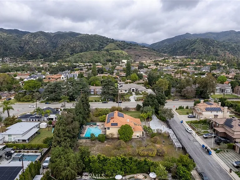 1236 E Sierra Madre Ave — Photo 44