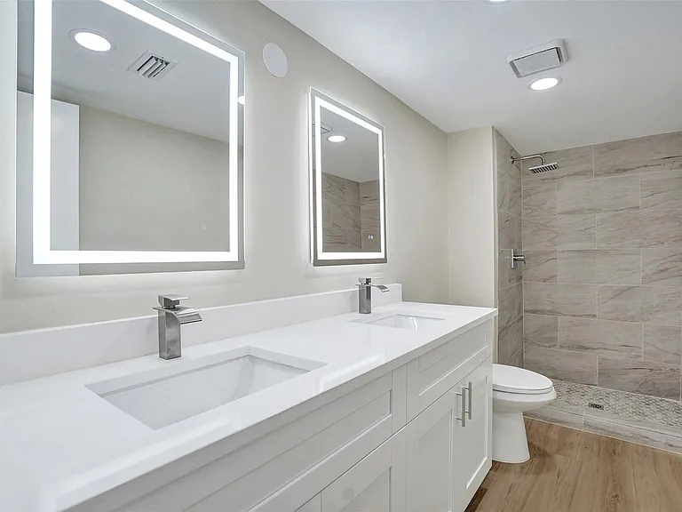 4872 NW 95th Ave — Photo 19