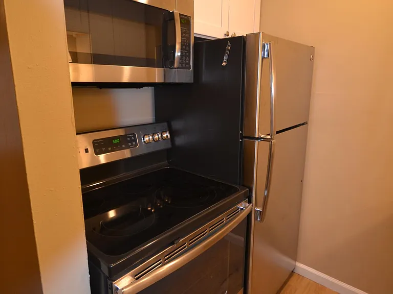 4815 Reading Rd #19 — Photo 4
