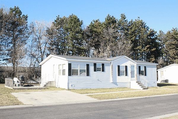 2nd image of 974 Jerald Dr