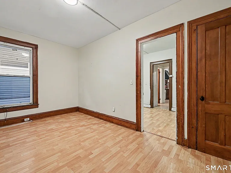 135 Sherwood Ave — Photo 19