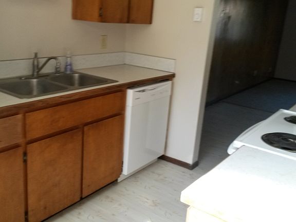 5th image of 14309 NE 30th St