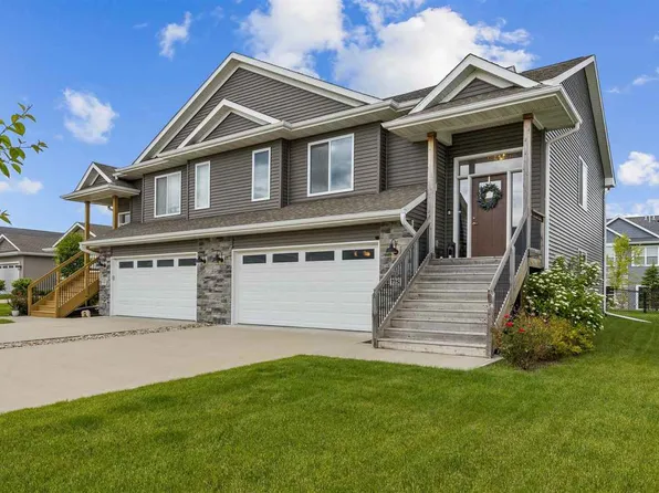 735 Brook Ridge Ave, North Liberty, IA 52317