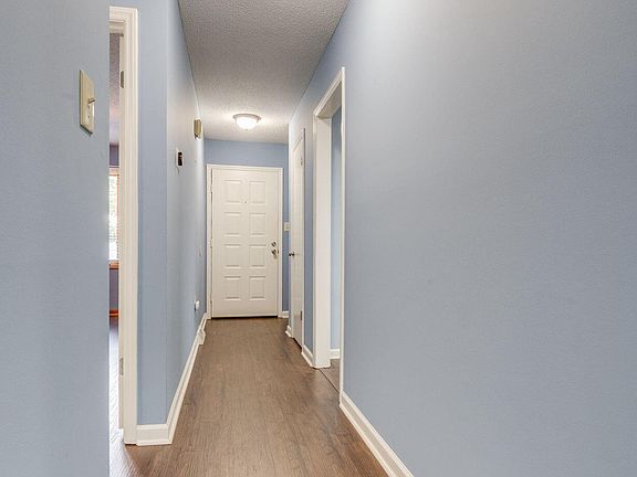5th image of 1133 Pebble Dr #1133