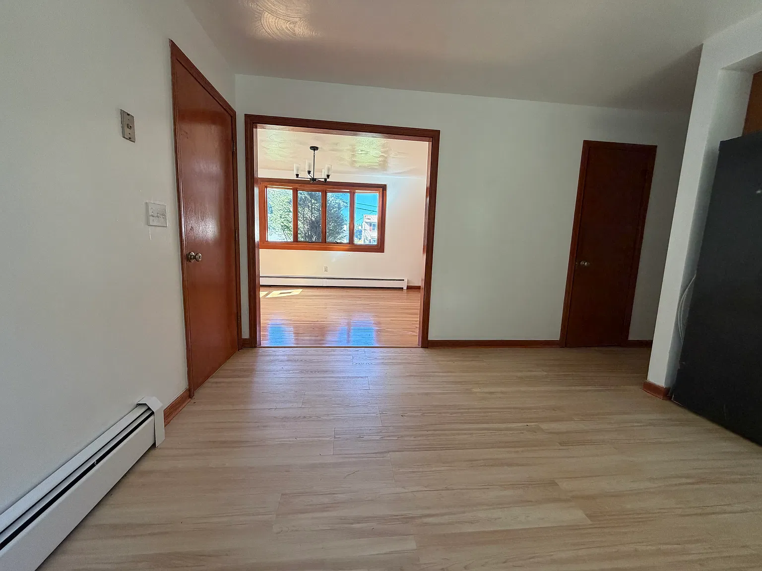 3 bed, 1000 sqft, $2,195 — Photo 4