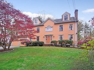 91 Outlook Dr, Lexington, MA 02421