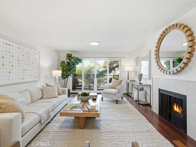 222 7th St Unit 202, Santa Monica, CA, 90402