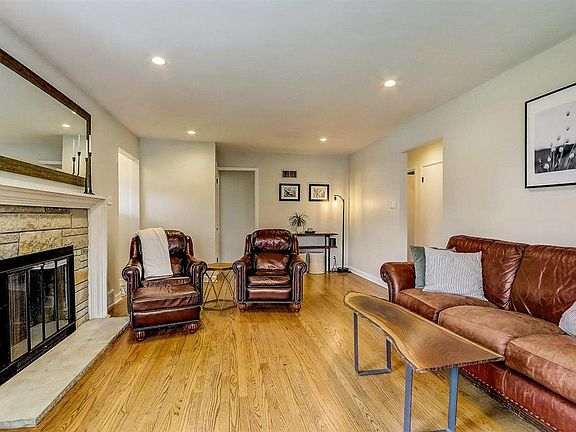 5th image of 17325 Robinwood St