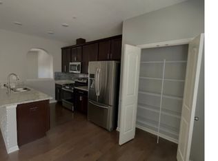 1100 Evergreen Ave #1100, Des Plaines, IL