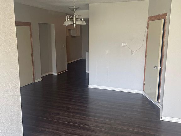 5th image of 3720 W North Ave #2