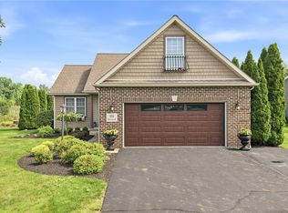 111 Dornoch St, Cortland, OH 44410