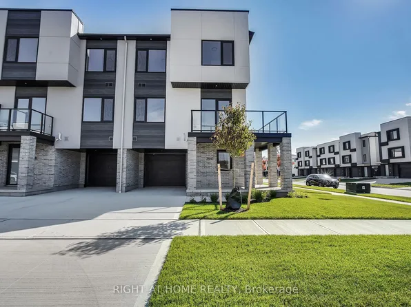 3550 Emily Carr Ln, London, ON N6L 0H7