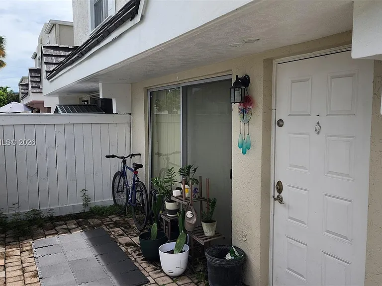 4540 SW 68th Court Cir #48-7 — Photo 5