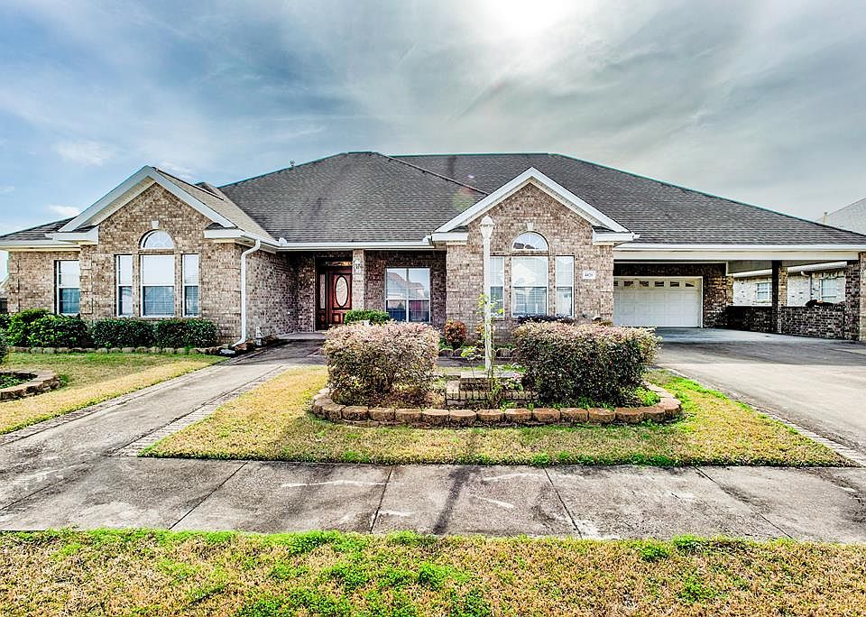 1st image of 4420 Rolling Rock Dr
