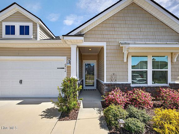 4th image of 6914 English Holly Court SW