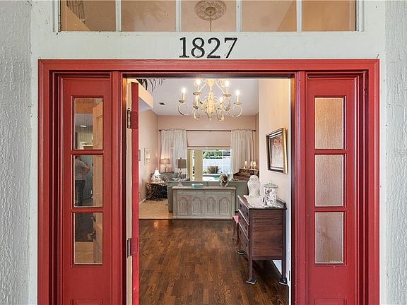 3rd image of 1827 Sandy Knoll Cir N