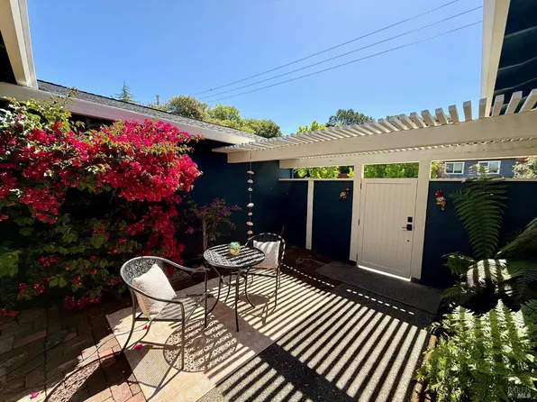 80 Upper Oak Drive, San Rafael, CA 94903