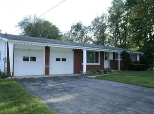 3965 Ravenswood Rd, Marysville, MI 48040