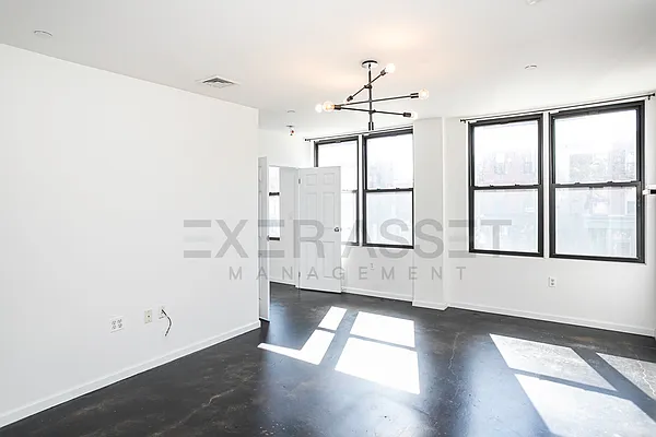 Rented by Exor Asset Managment LLC | media 31