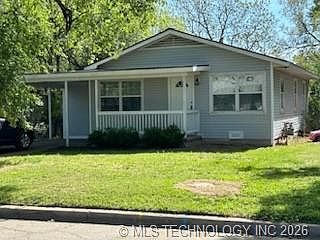 1st image of 604 SE Greystone Ave