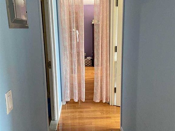 4th image of 93-05 37th Ave #3F