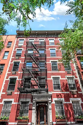 Sold by Corcoran | media 16