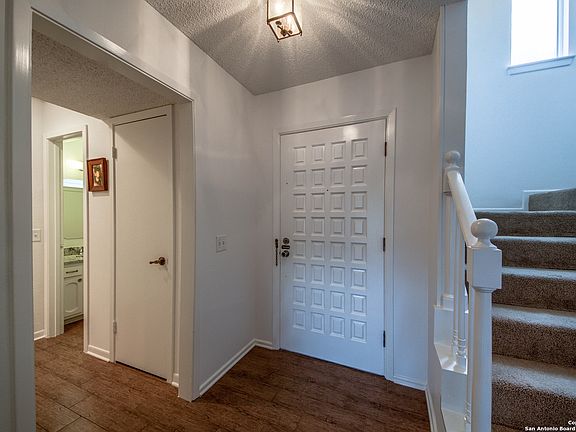 5th image of 3442 Northmoor St