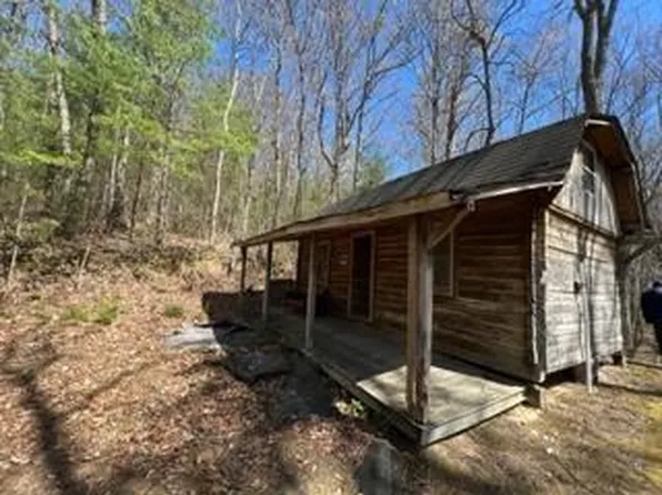 18103 Rafferty Knob Ln, Chilhowie, VA 24319